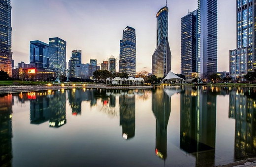 爱上海：You can choose a classic herbal foot bath