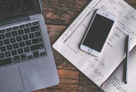 爱上海：Night Shanghai Food Guide： Explore various special night market snacks